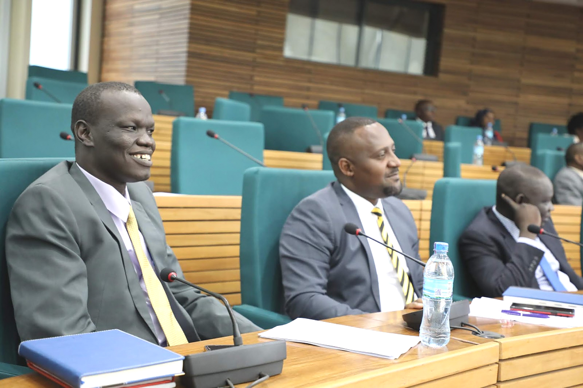 Sehemu nyingine ya Wabunge wa Bunge la Afrika Mashariki wakifurahia hotuba ya Mhe. Prof. Kabudi ambaye haonekani pichani